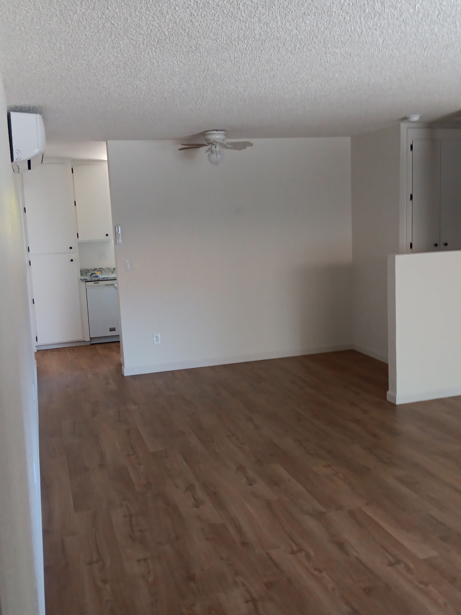 325 Collier Way